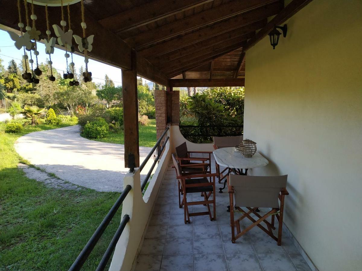 Villa Dimitris Áfra Eksteriør bilde